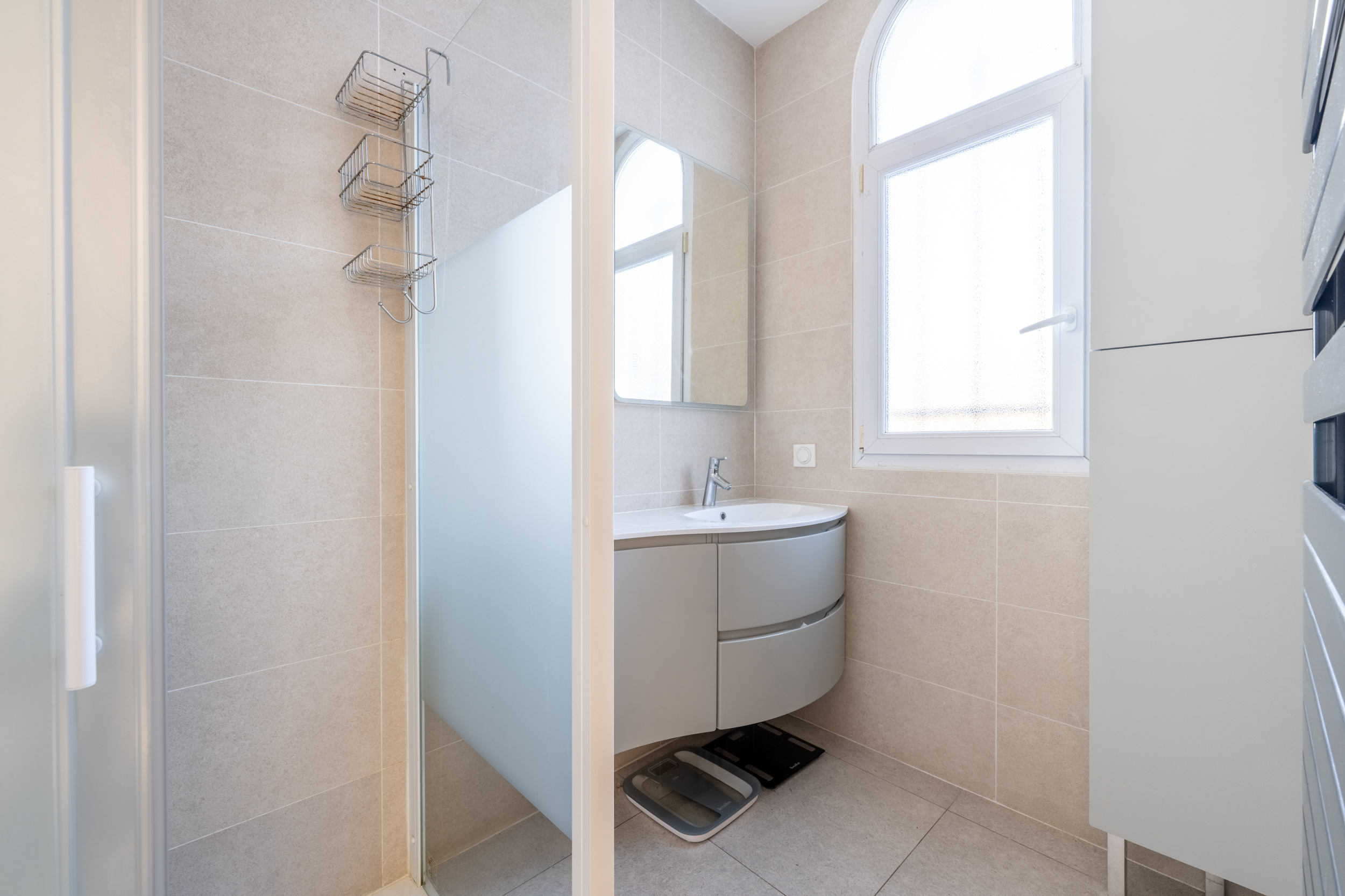 6 Av. de la Maladerie 78300 Poissy-13