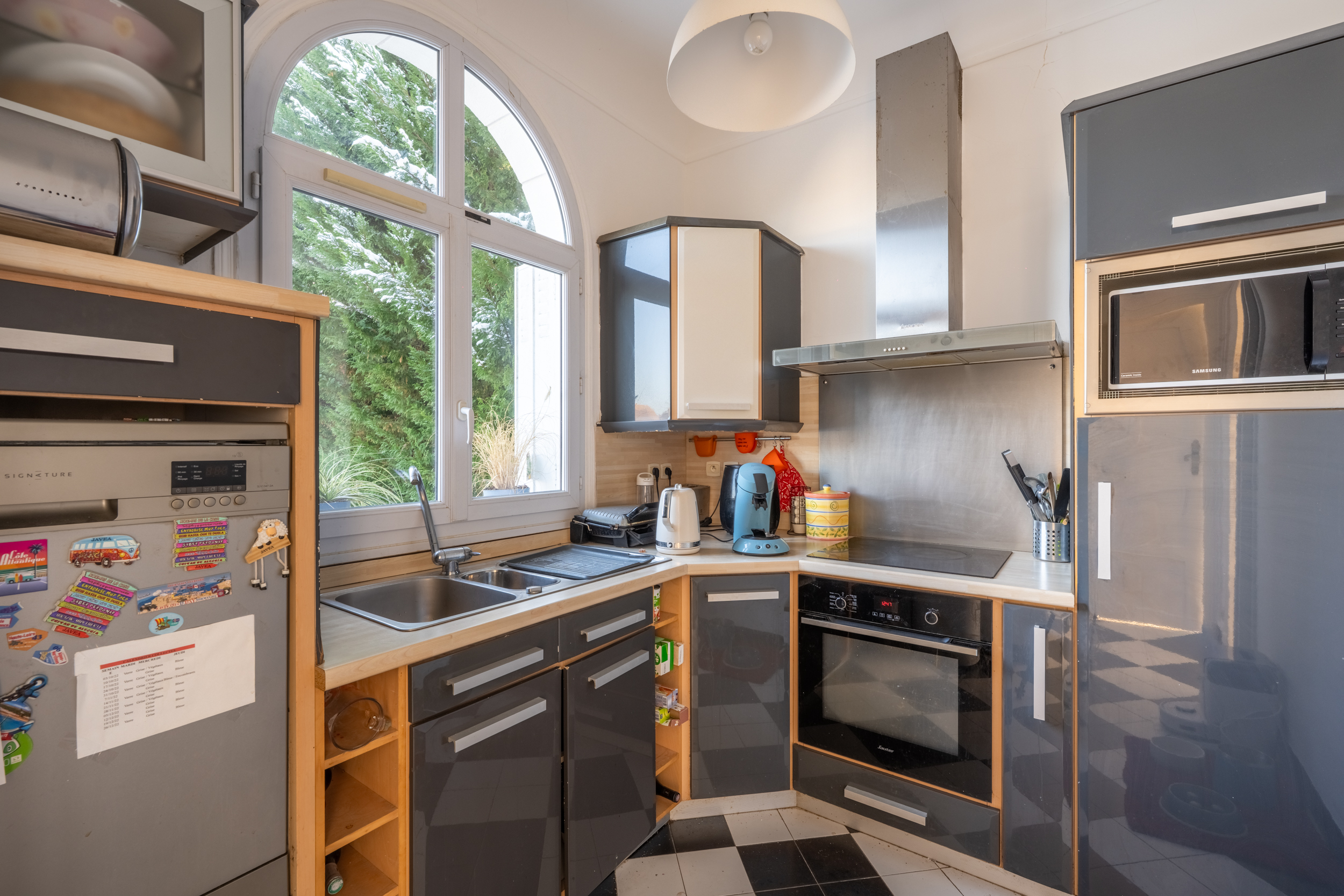 6 Av. de la Maladerie 78300 Poissy-9