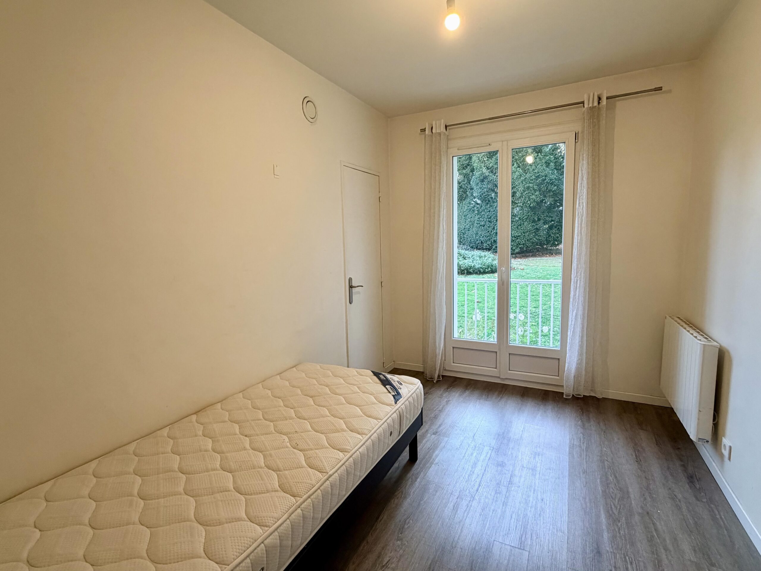 saint-cloud-1543123-cover