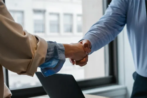 Les 5 avantages à confier sa vente à un conseiller indépendant SAFTI